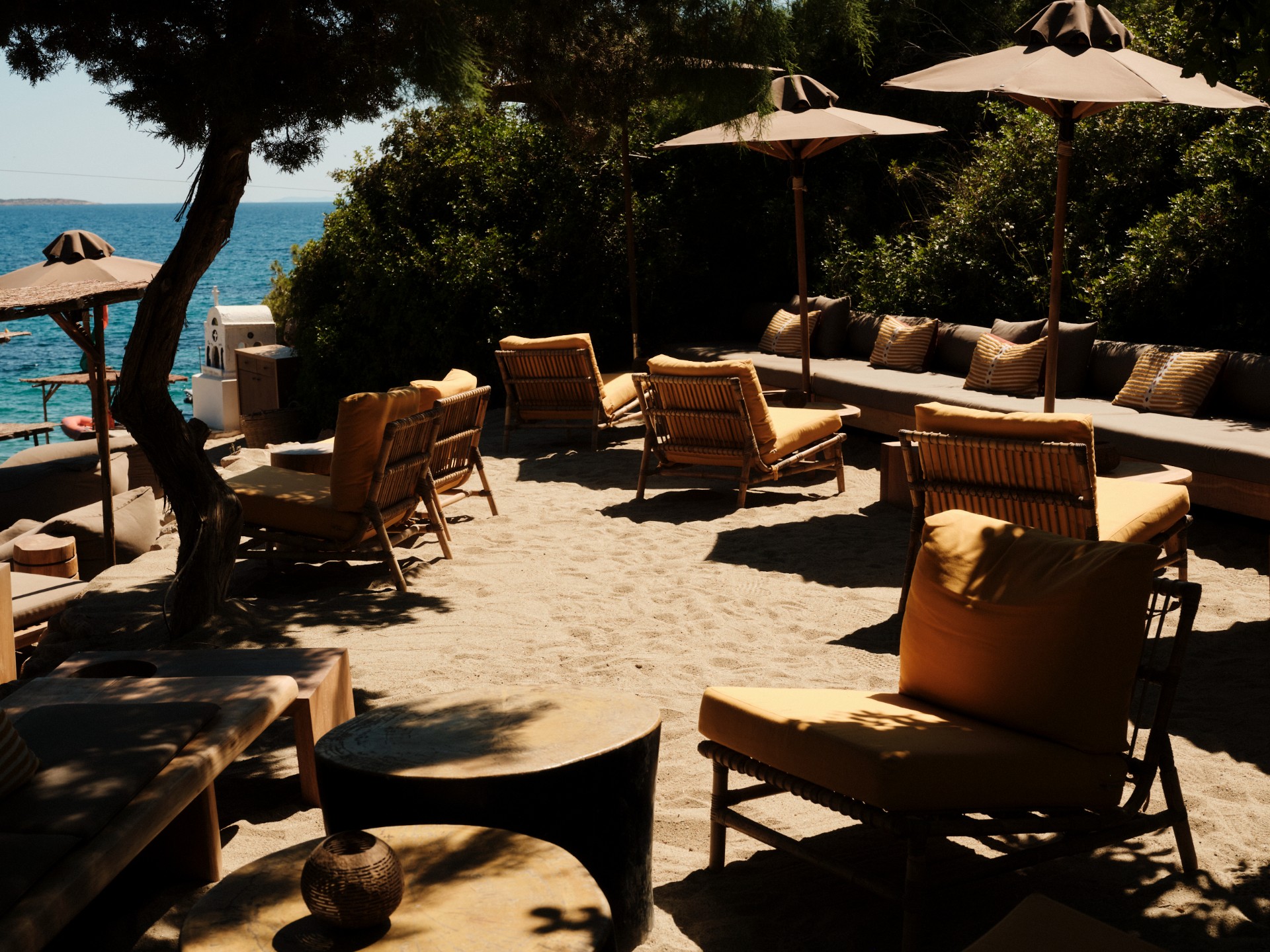 krabo_beach_bar_restaurant_vouliagmeni_athens (13)
